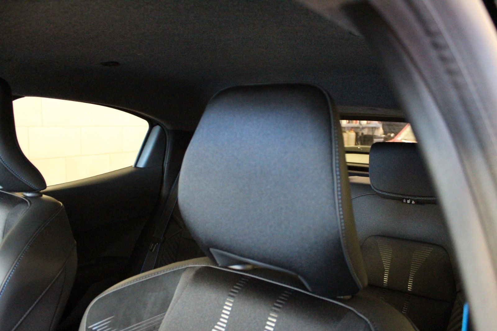 Fahrzeugabbildung Renault Clio VI TCe 115 EDC Esprit Alpine*Harman Kardon*