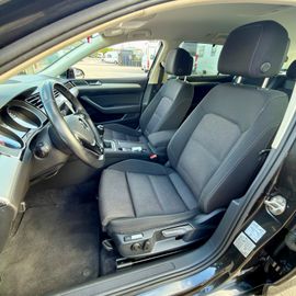 Volkswagen Passat Variant - 9