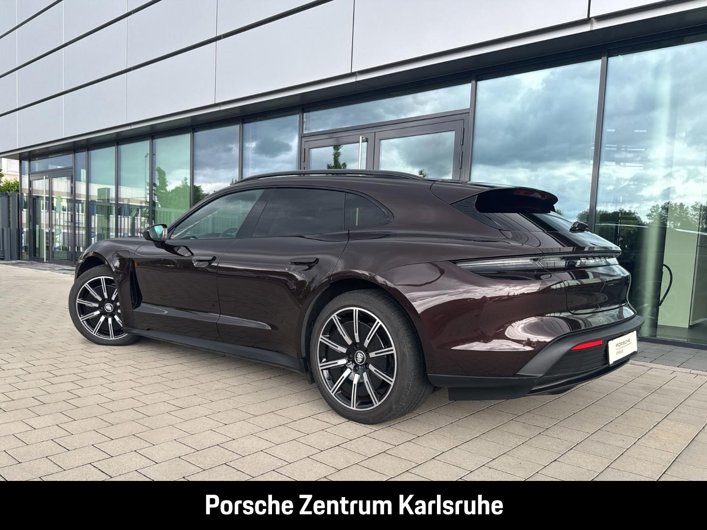 Porsche Taycan Sport Turismo InnoDrive SurroundView BOSE