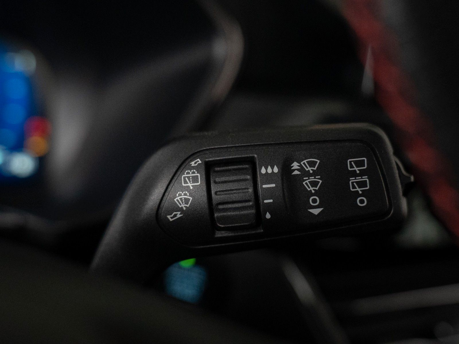 Fahrzeugabbildung Ford Kuga PHEV ST-Line AUTOM./WINTER-P./NAVI/DAB