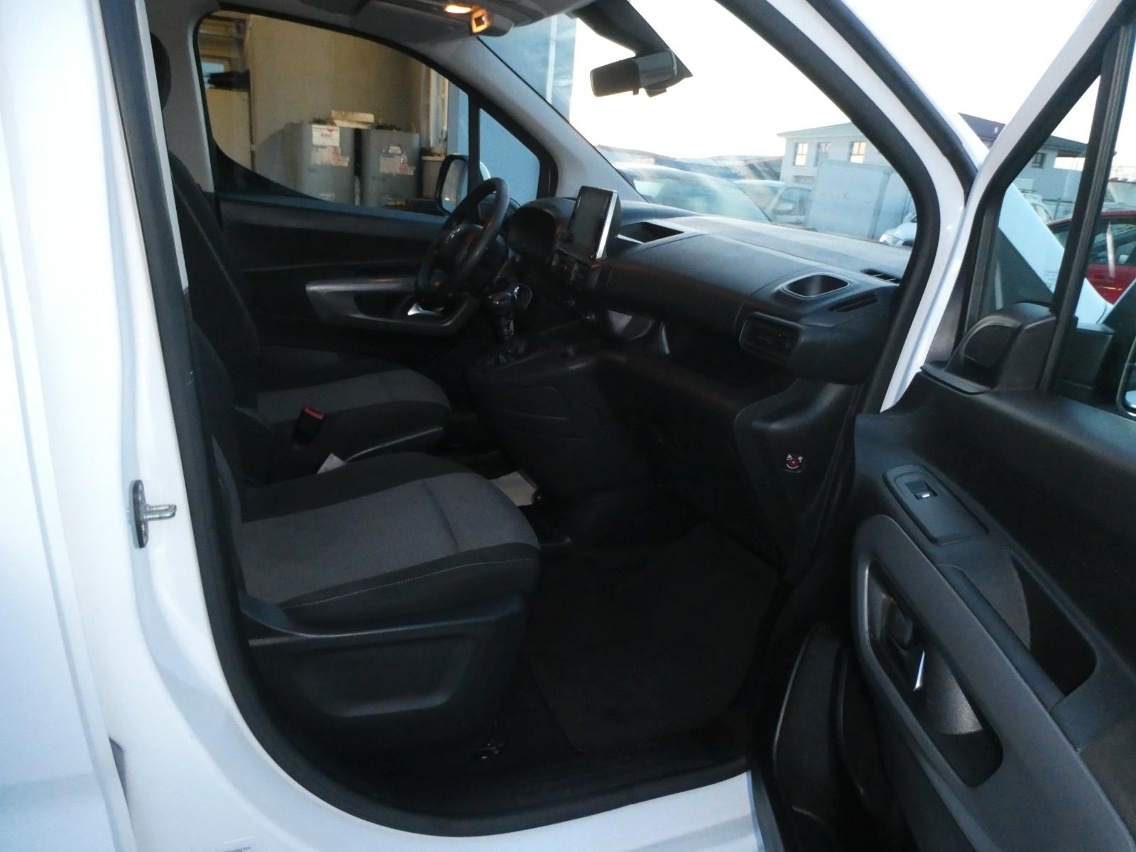 Toyota Proace City Verso L1 Shuttle