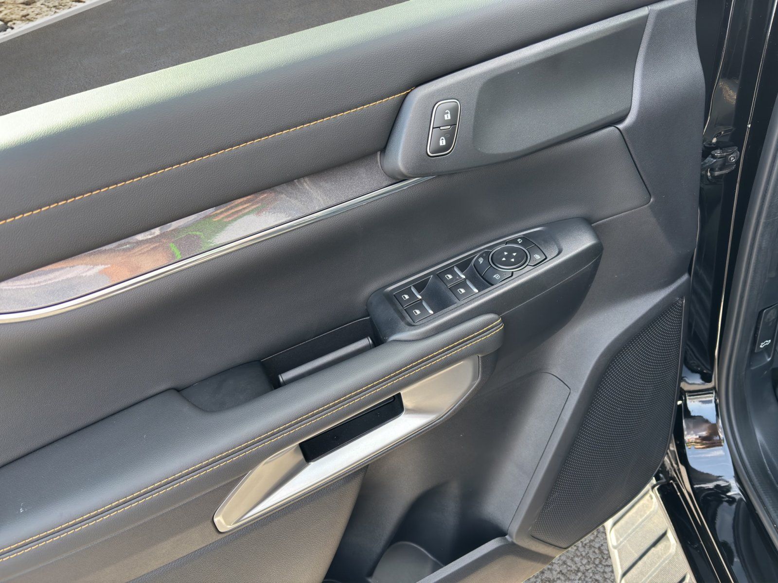 Fahrzeugabbildung Ford Ranger 2.0 Ecoboue Wildtrak e-4WD Doppelkabine