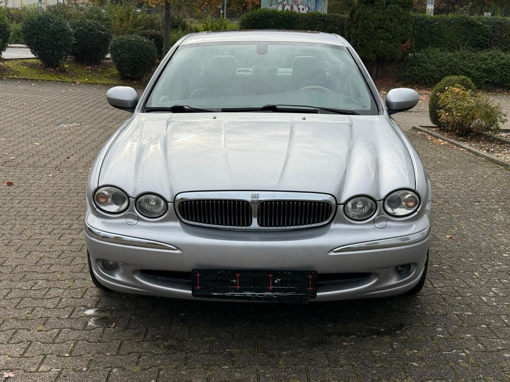 Jaguar X-Type