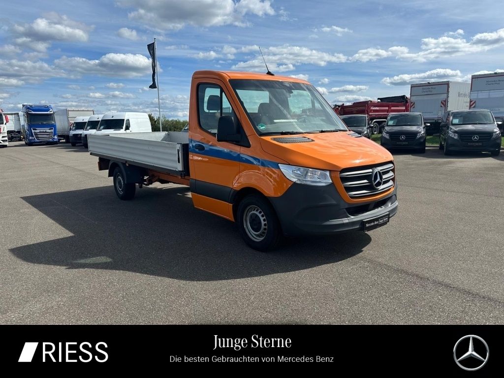 Image of Mercedes-Benz Sprinter