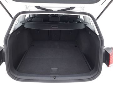 Volkswagen Golf - 8