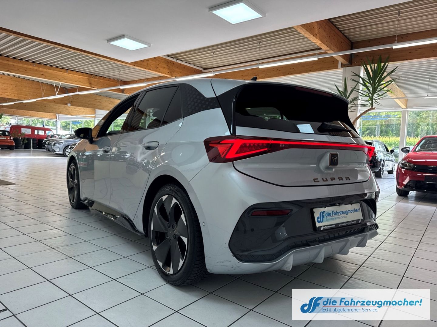 Fahrzeugabbildung CUPRA Born 170 kW Navi Digitales Cockpit 360 Kamera LE