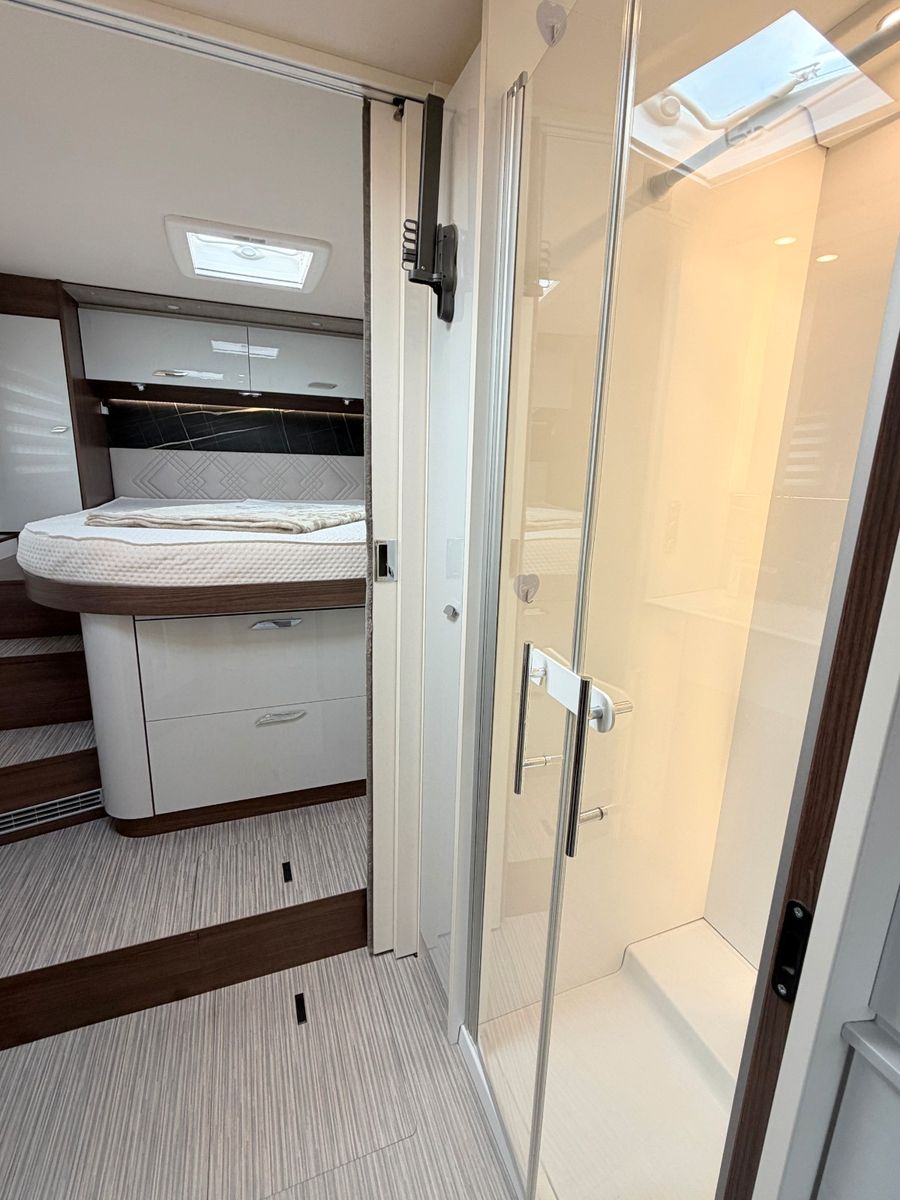 Fahrzeugabbildung Bürstner Elegance I 920 G