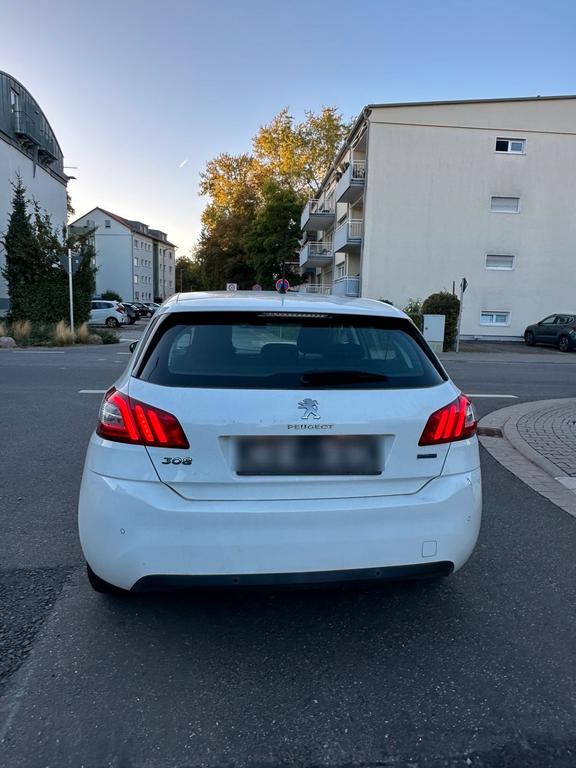 Peugeot 308