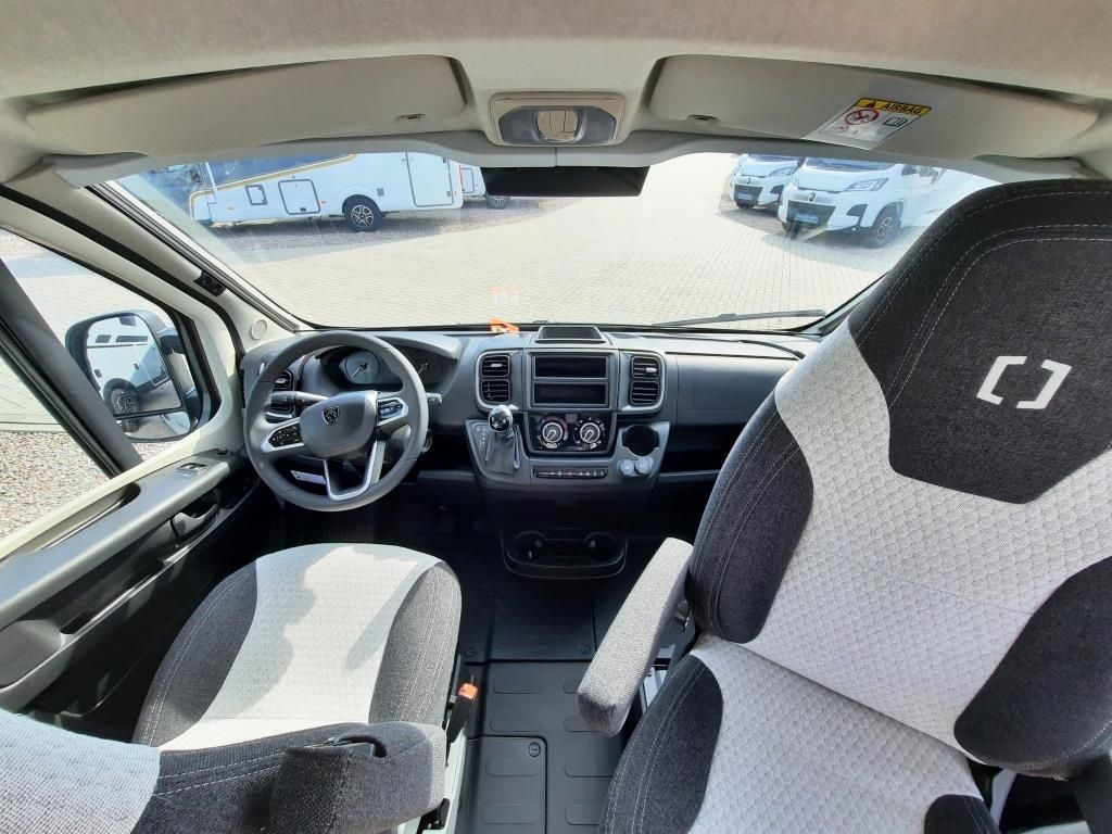 Fahrzeug Übersicht 18 Fahrzeugabbildung Crosscamp ADVTR 6.4 EF Verfüg./Sparen Sie 1.299,- €