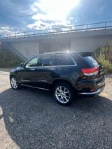 Jeep Grand Cherokee Summit 3.0 V6 Diesel 250 PS Pano - Jeep Gebrauchtwagen in Aachen