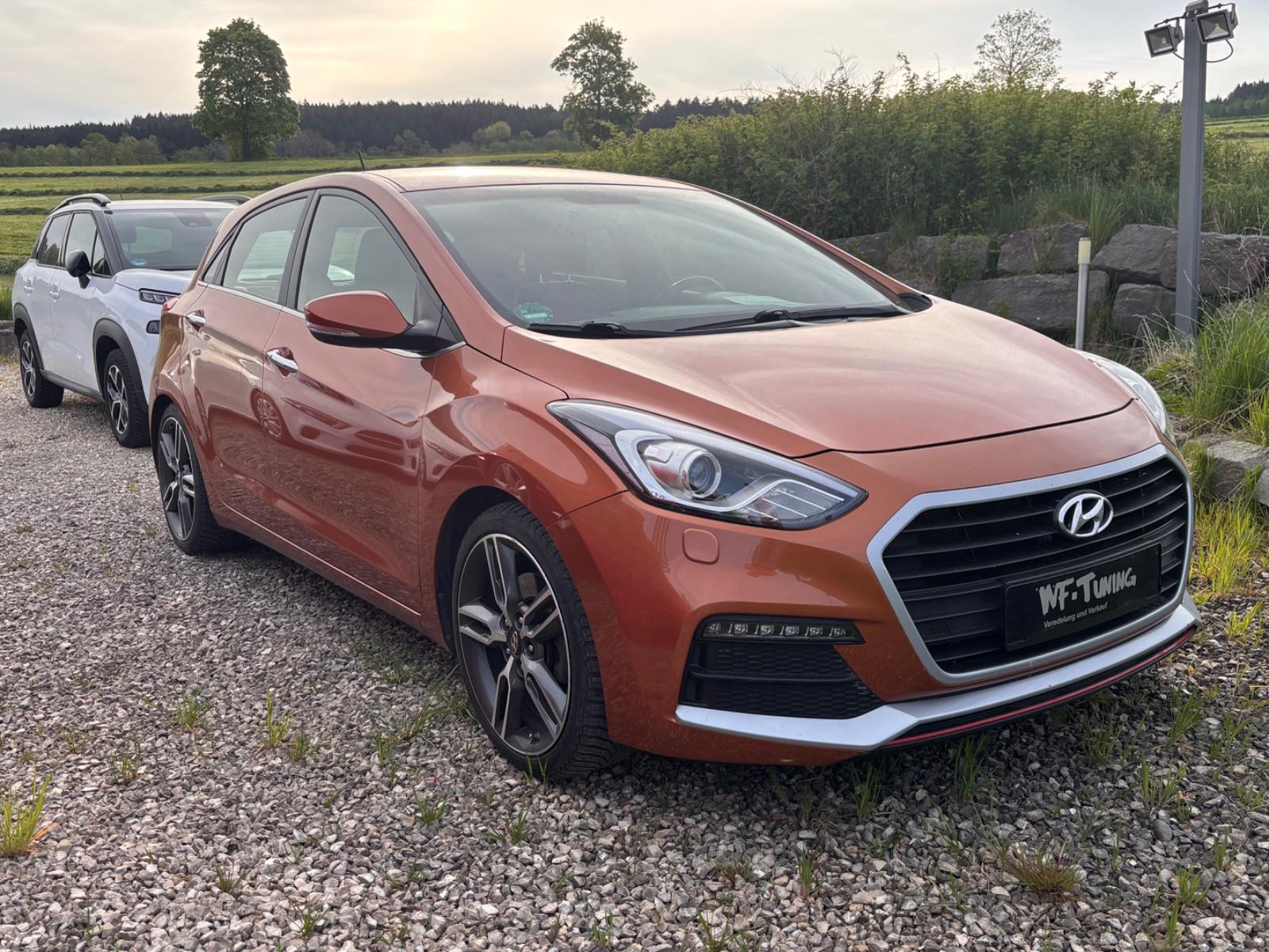 Hyundai i30 Turbo*Navi*Xenon*Sitz+Lenkradh.*Allwetter*