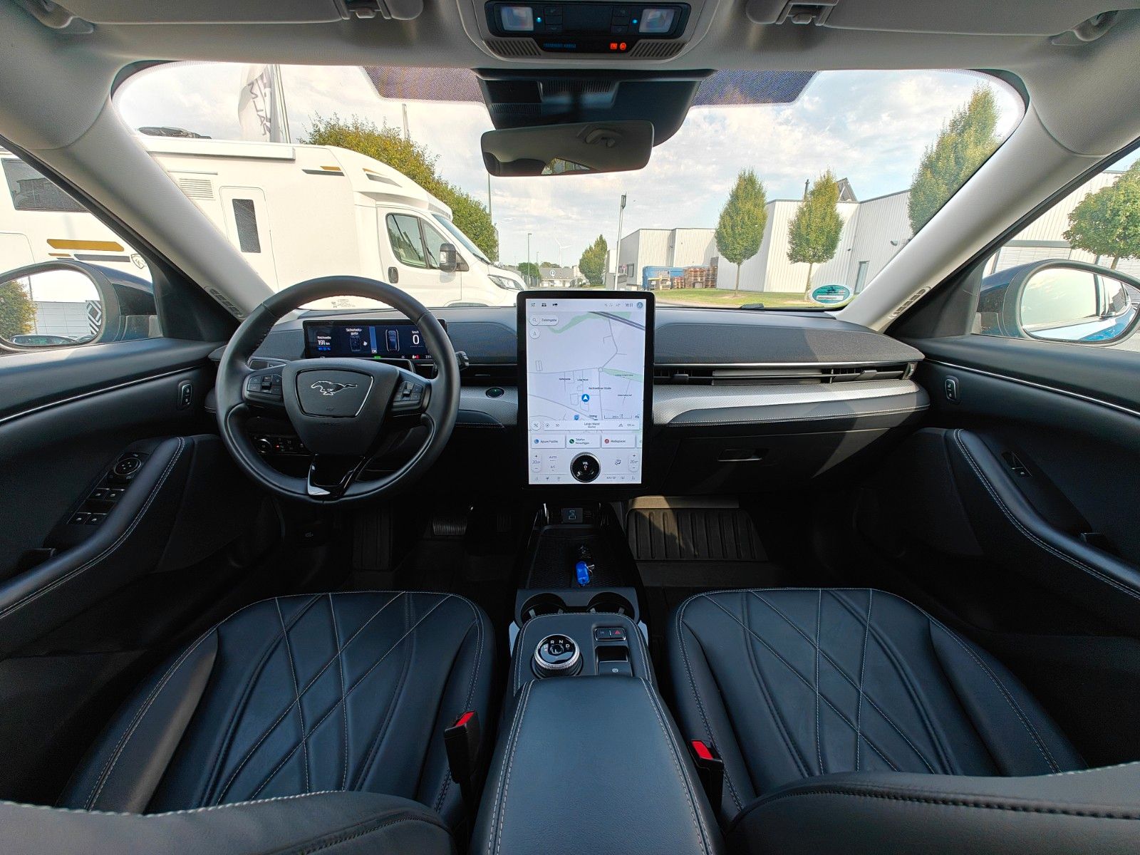 Fahrzeugabbildung Ford Mustang Mach-E - 360 Kamera, ACC, Laneassist -