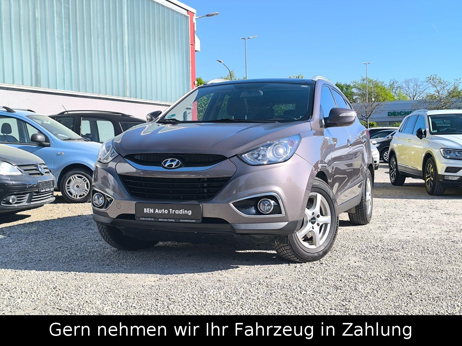 Hyundai ix35 Premium AWD PANO°AHK°PDC°Sthz°BT°Tempomat°K