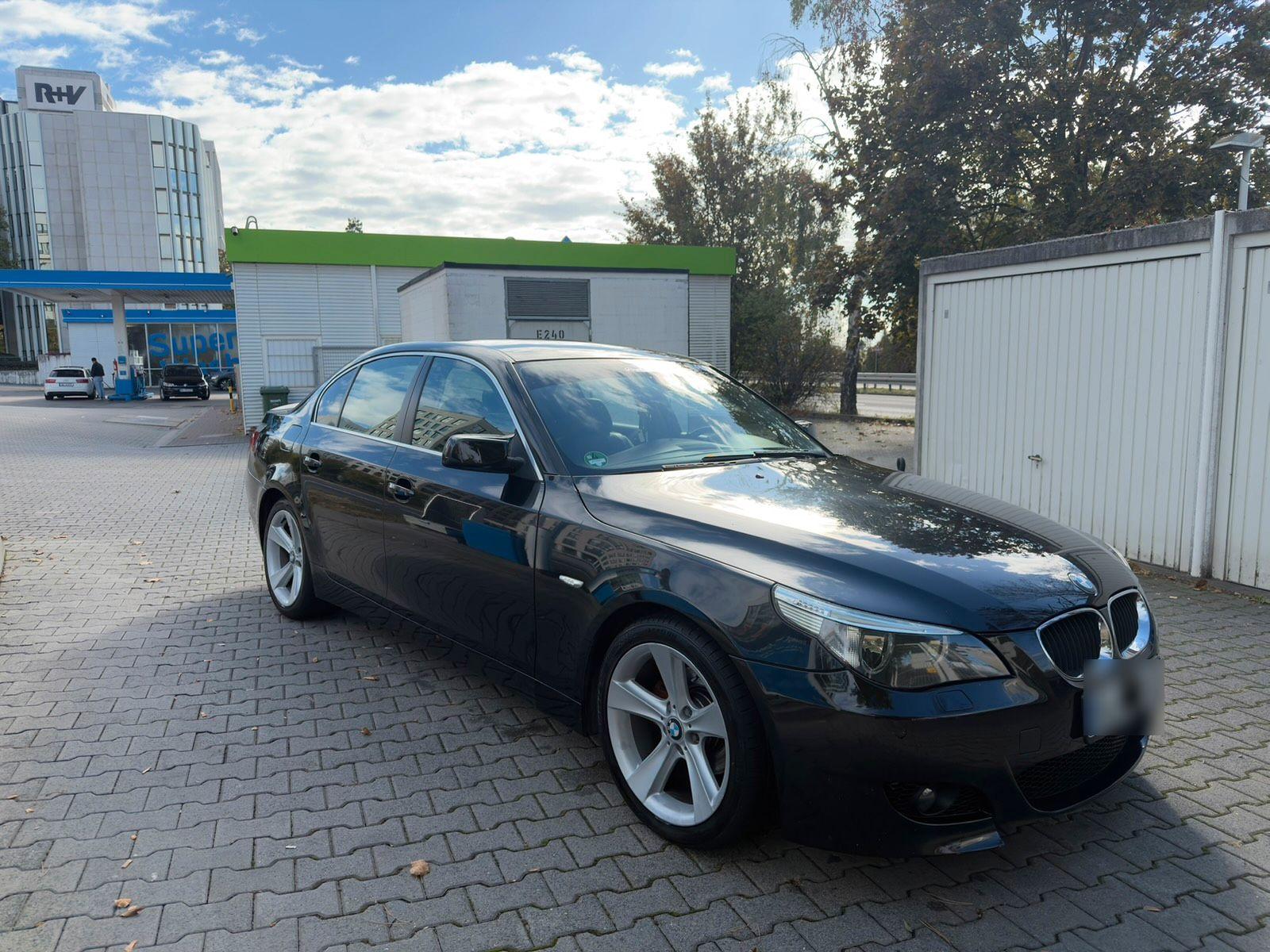 BMW 525