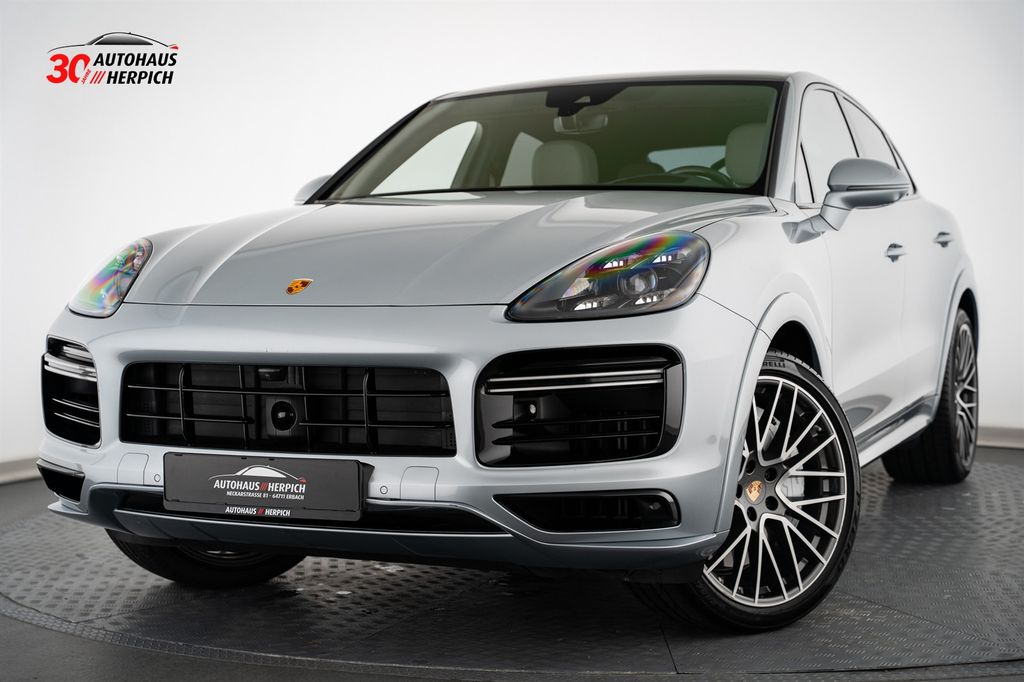 Porsche Cayenne — hlavná fotografia