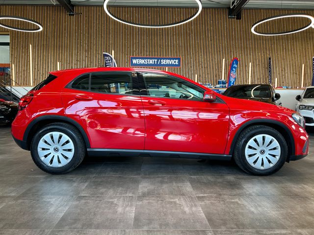 Mercedes-Benz GLA 200 *ACC*PDC*NAVI*TOTWINKEL*KLIMA*LED*