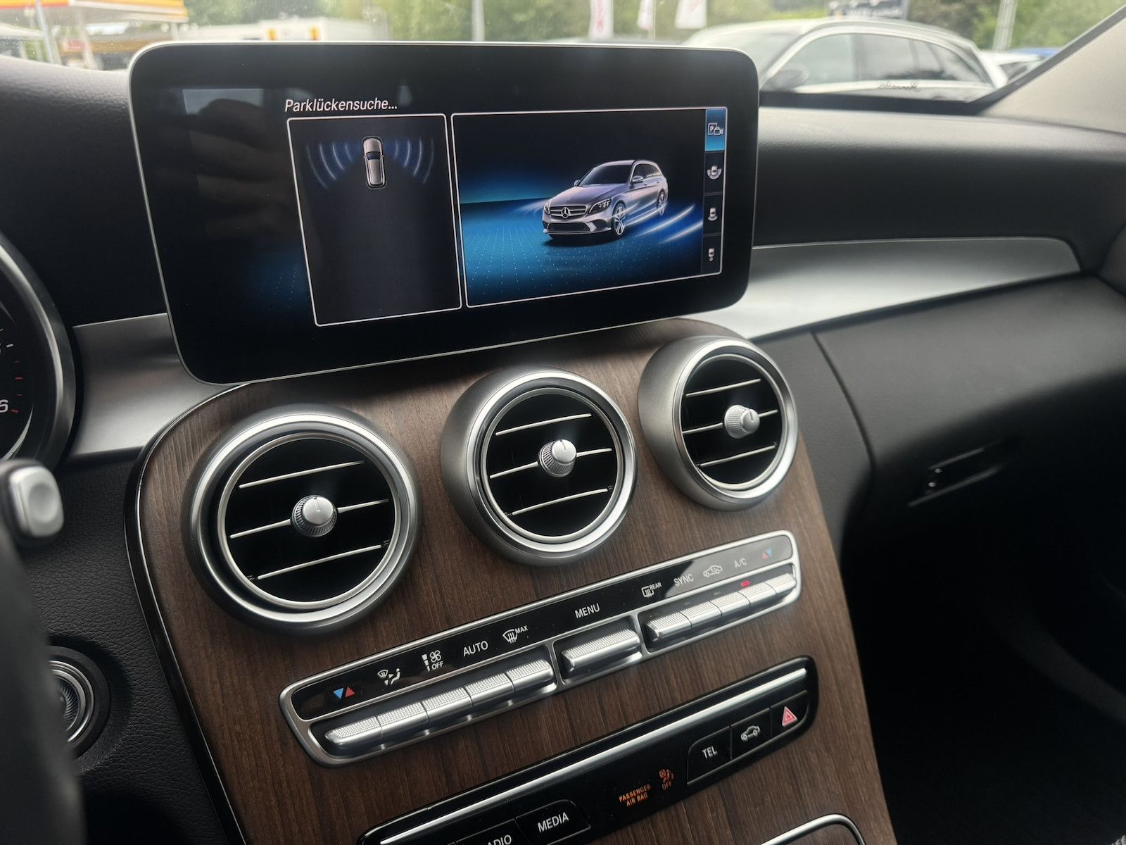 Mercedes-Benz C 220 d 4 MATIC T- MODELL/KAMERA/AHK/NAVI/1.HAND foto 21