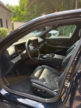 BMW i5 eDrive40 M Sport Carbon Schwarz / TOP Zustand - BMW i5 in Essen