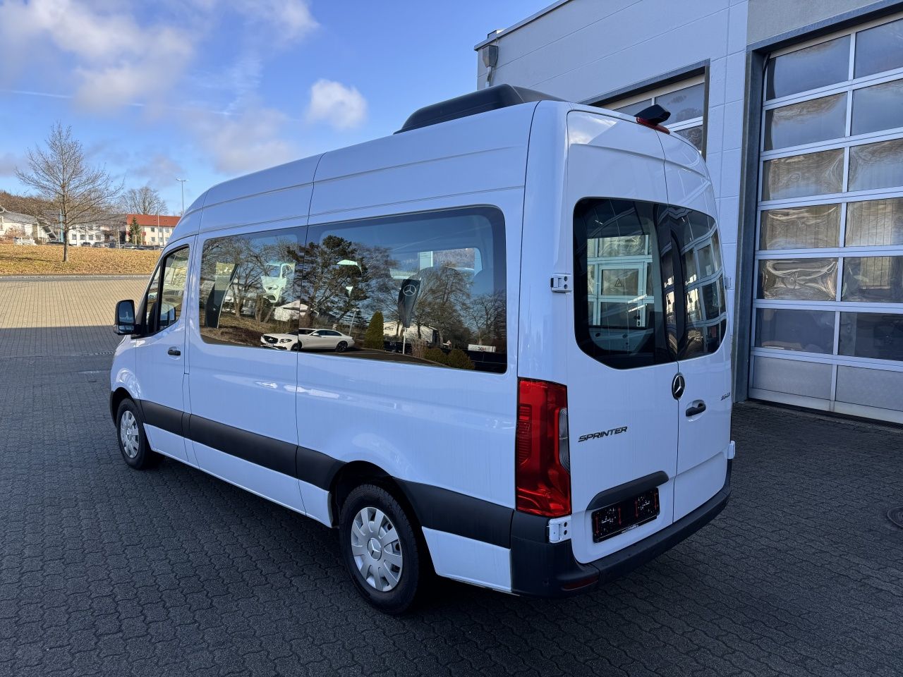 Fahrzeugabbildung Mercedes-Benz Sprinter 315 CDI Tourer Dachklima*9-Sitze*MBUX