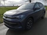 Volkswagen Tiguan 1.5 eTSI 96 kW Life Navi ACC LED 96 kW... - Volkswagen Tiguan Tageszulassungen mit Benzin-Antrieb