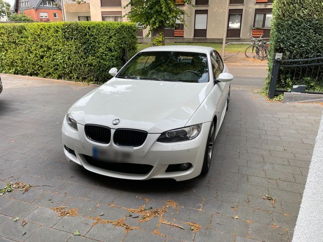 BMW 335i DKG Performance