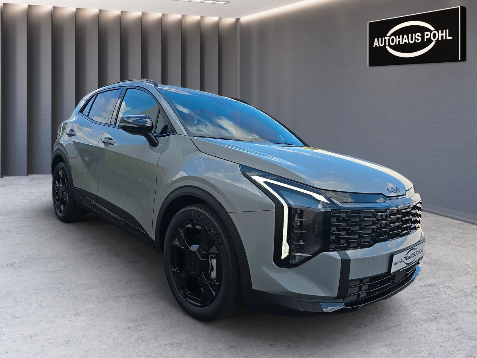 Fahrzeugabbildung Kia SPORTAGE 1.6T 2WD DCT BLACK ED DRIVE