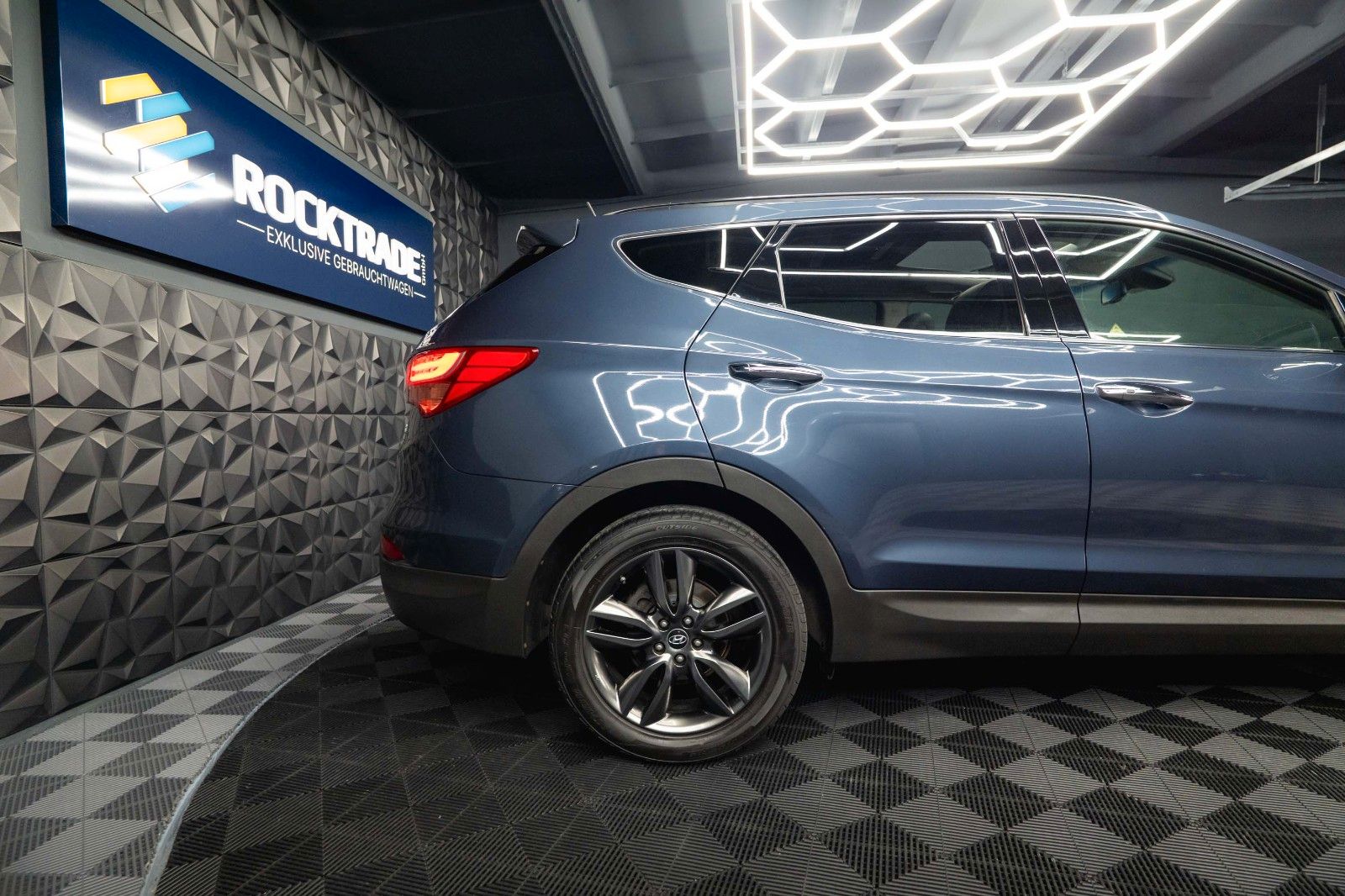 Fahrzeugabbildung Hyundai Santa Fe Premium 4WD *Panorama*Bi-Xenon*TÜV NEU*