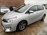 Toyota Verso "Life" Aut.+Panorama+Kamera+PDC+Allwetter - Toyota Verso aus 2013