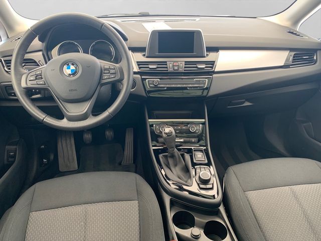 Fahrzeugabbildung BMW 218i Active Tourer LED+Panoramadach+DAB+AHK