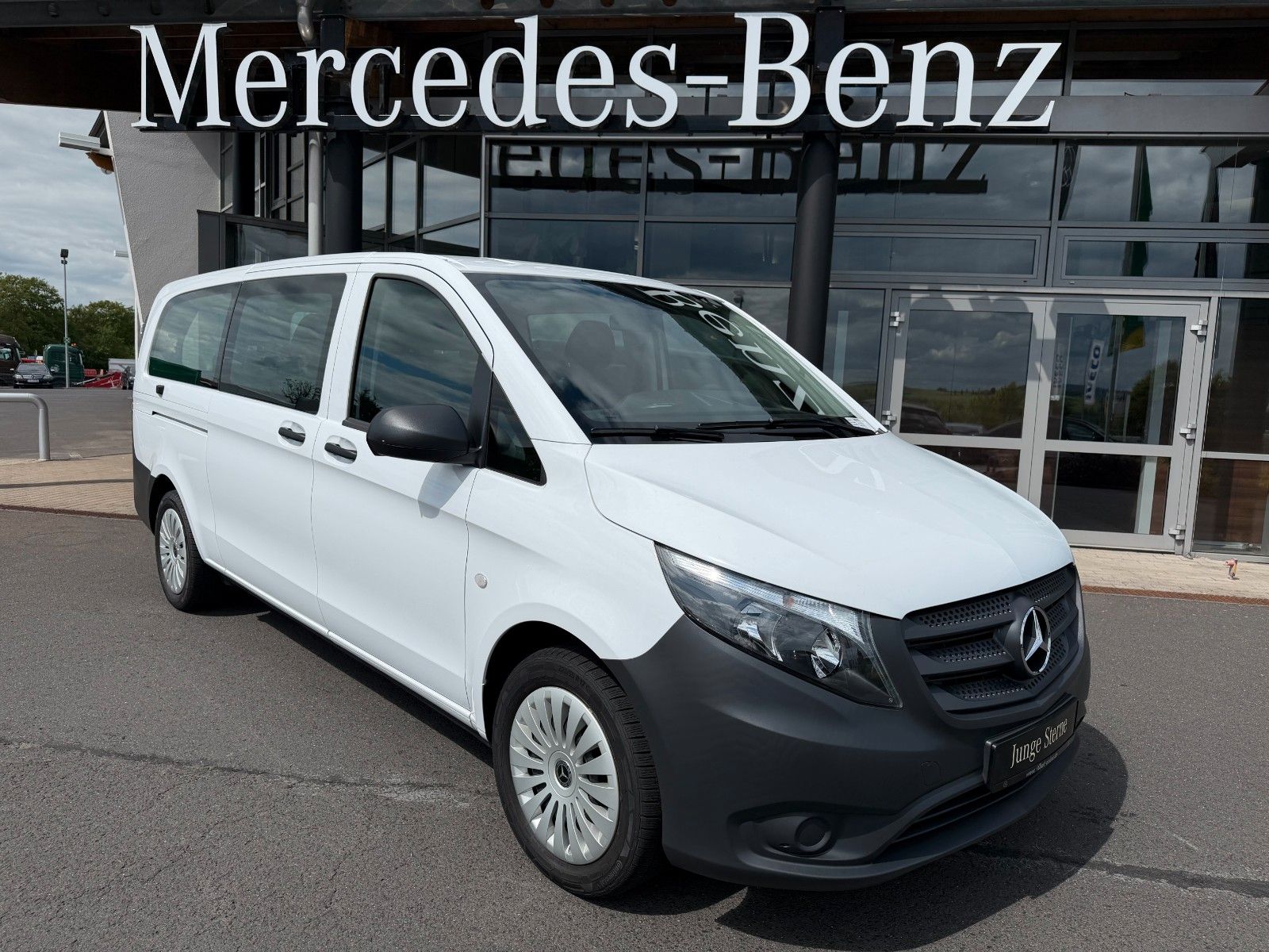 Fahrzeugabbildung Mercedes-Benz Vito 114 CDI Tourer Extral 9G Klima Kamera