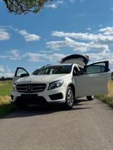 Mercedes-Benz GLA 200 AMG Line | Automatik - München Auto gebraucht