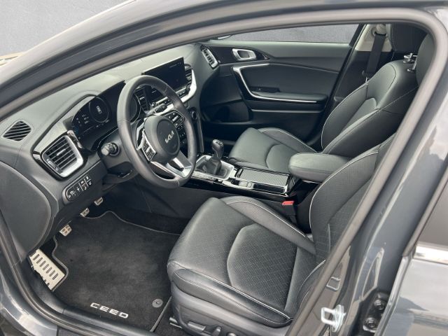 Fahrzeugabbildung Kia Ceed_sw Sportswagon GT Line 1.6 CRDi*8-FACH BERE