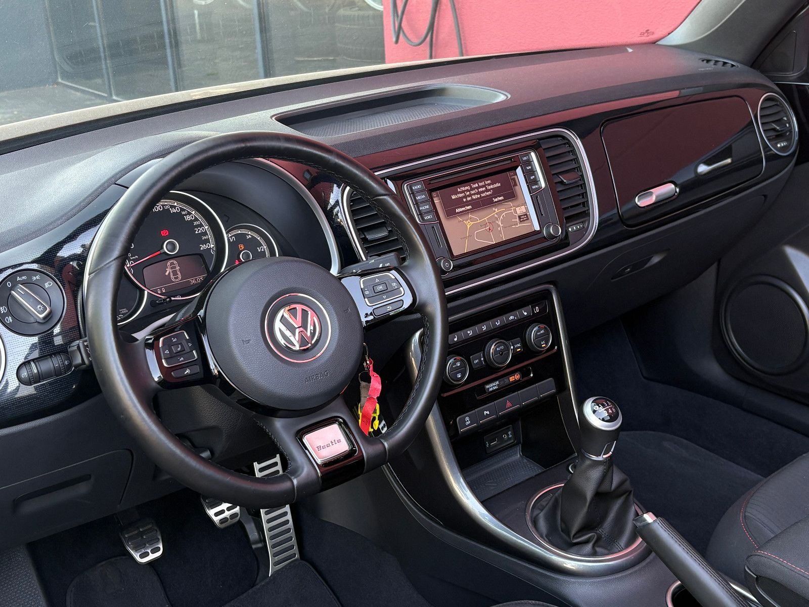Volkswagen BEETLE CABRIO 1.2 TSI BMT SONDERMODELL SOUND TOP foto 12