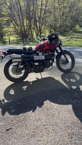 Triumph Street Scrambler - TRIUMPH STREET SCRAMBLER