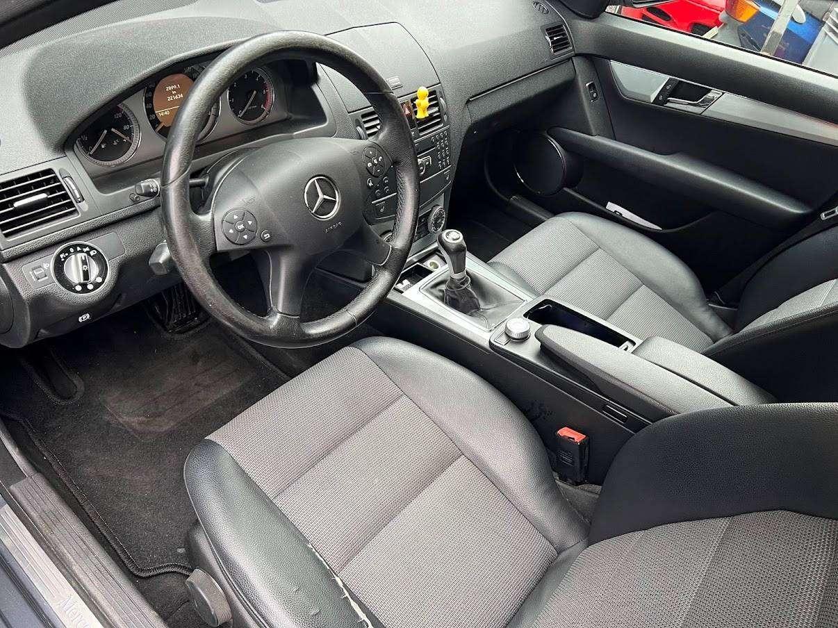 Mercedes-Benz C220 2008 — photo 13