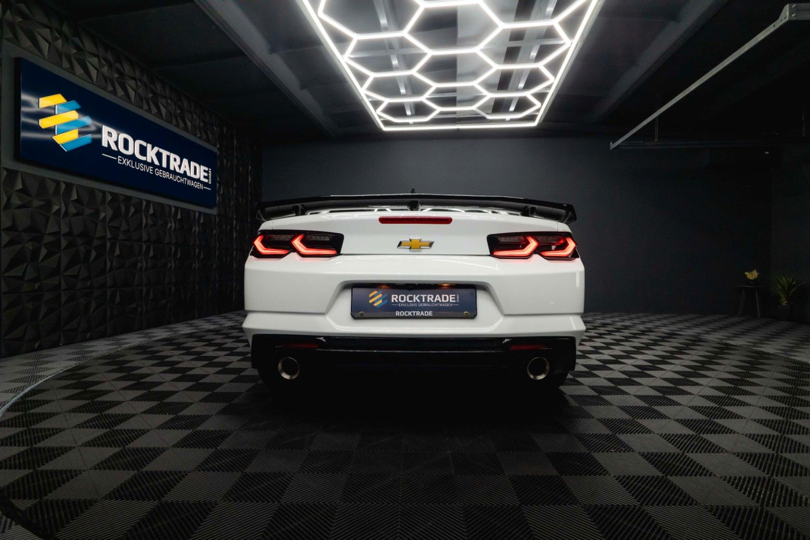 Fahrzeugabbildung Chevrolet Camaro 2.0 Turbo Coupe ZL1 Package *CarPlay*LED*