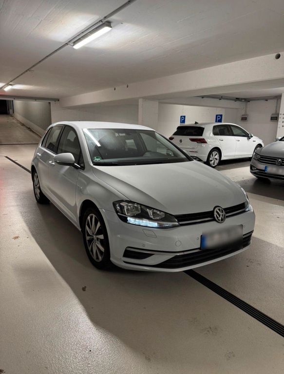 Image of Volkswagen Golf