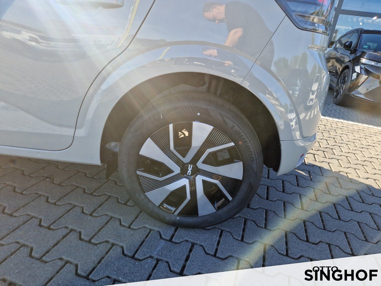 Fahrzeugabbildung Dacia Neuer Sandero Expression TCe 100