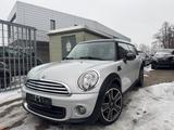 MINI One Clubman - silberne Mini Clubman Serie