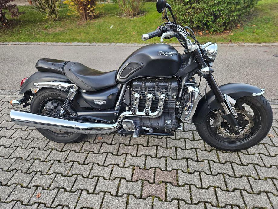 Triumph Rocket III Roadster