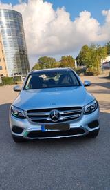 Mercedes-Benz GLC 250 d 4MATIC Autom. - - silberne Mercedes-Benz GLC-Klasse