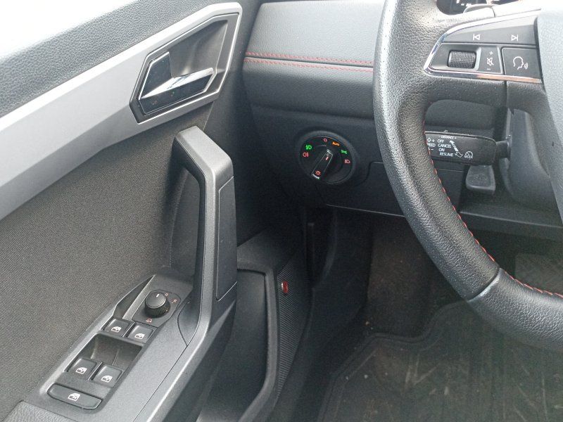 Fahrzeugabbildung SEAT Arona 1.0 TSI FR DSG ACC+NAVI+LED+PARK-ASSIST.+S