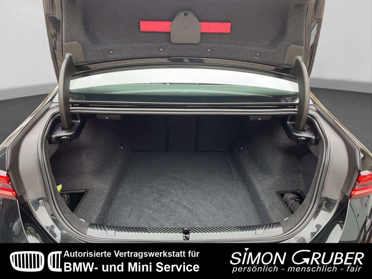 Fahrzeugabbildung BMW 540d xDrive M Sport Pro Inno Travel Drive Prof