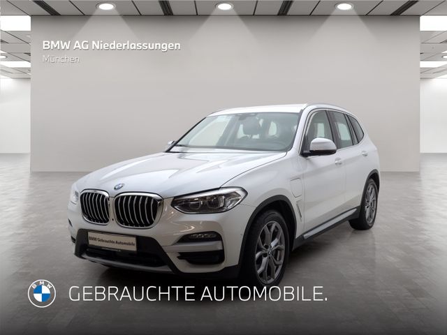 BMW X3 xDrive30e AHK Harman/K LiveCockpitProf LED