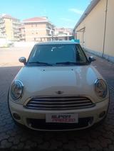 MINI Mini Cooper - weiße MINI Cooper D Clubman