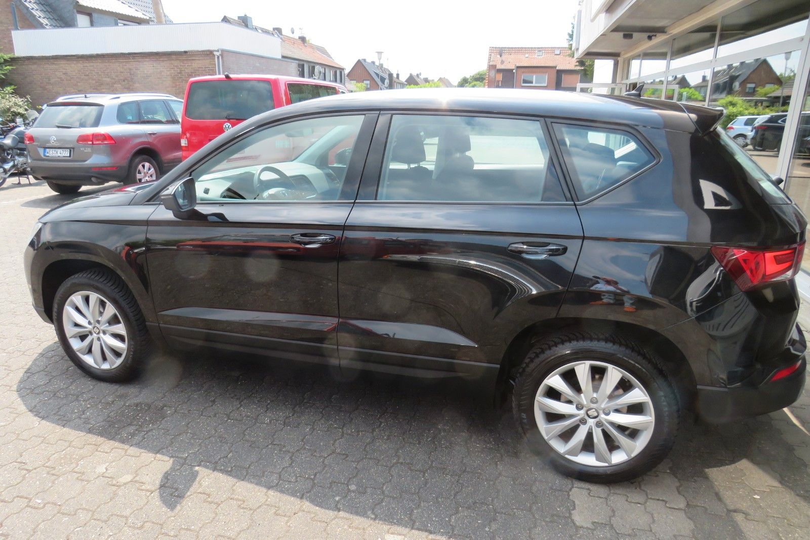 Fahrzeugabbildung SEAT Ateca Style CLIMATRONIC SITZH. PDC ACC GJ-REIFEN