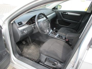 Volkswagen Passat Variant - 4
