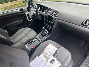 Volkswagen Golf - 12