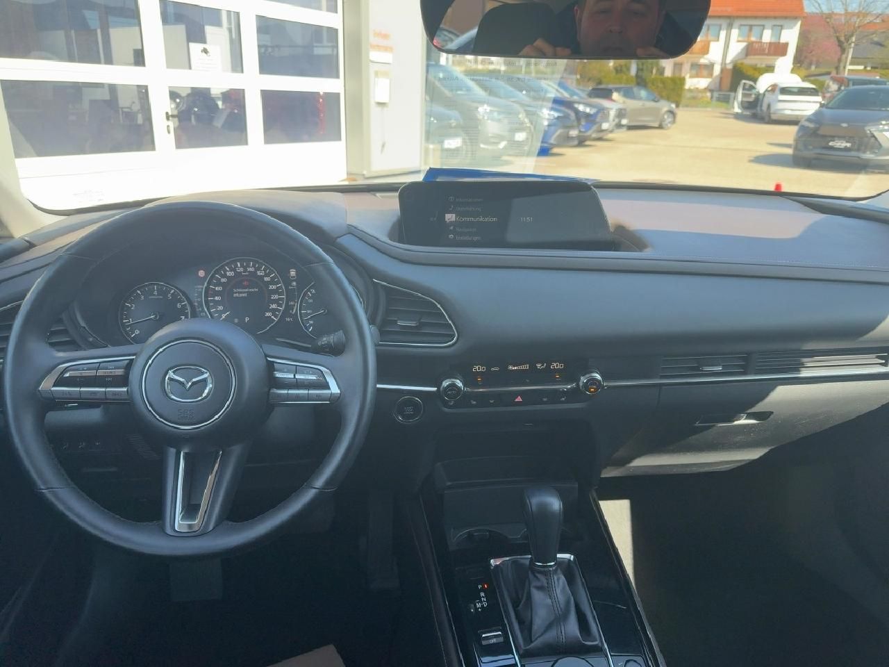 Fahrzeugabbildung Mazda CX-30 Selection AWD + AHK
