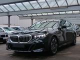 BMW 540d xDrive Tour. M-Sport AHK/IconicGlow/Pano/HK - BMW 540 Gebrauchtwagen